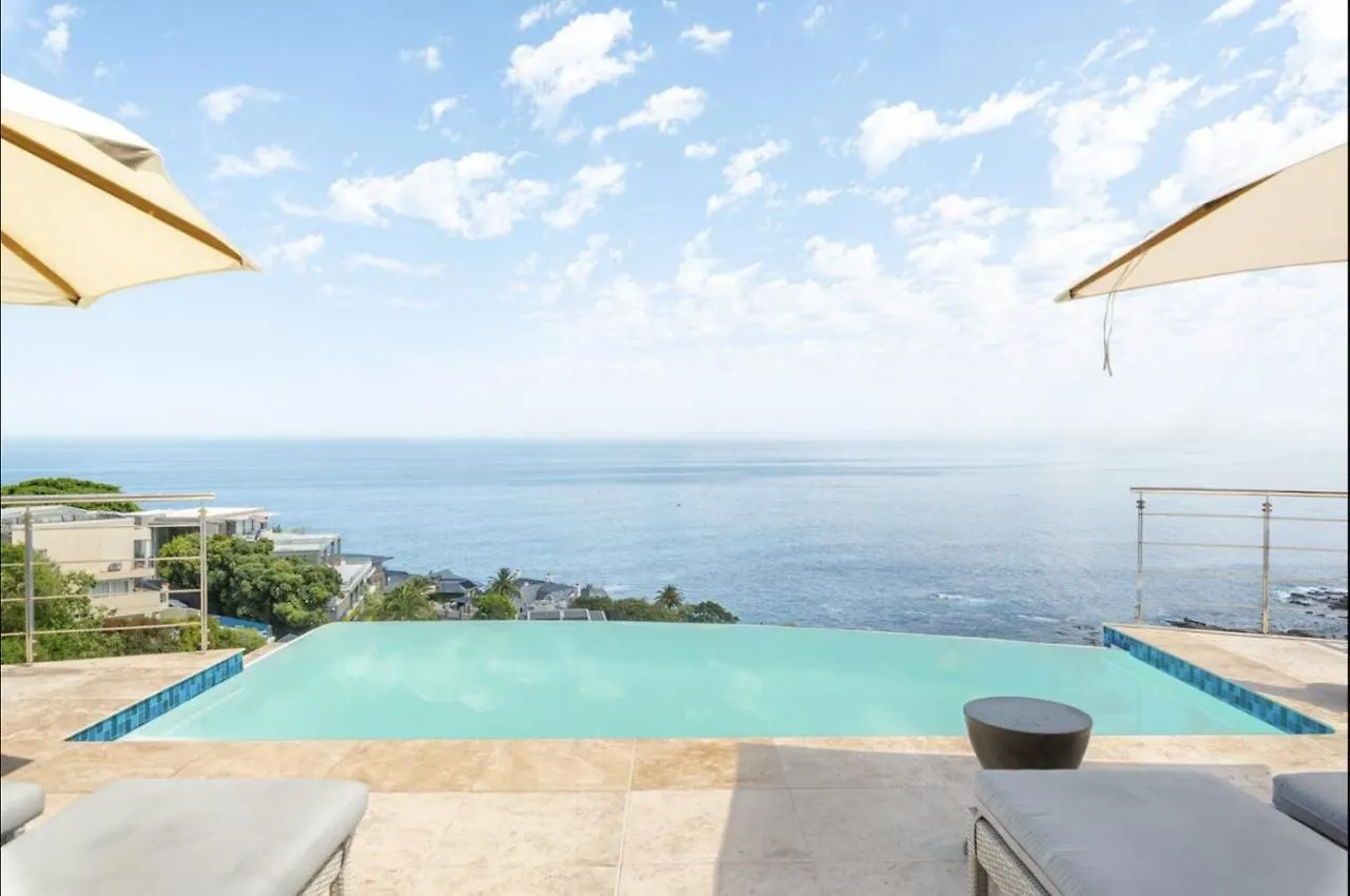 Guest house Capestays - Villa Infinity Cape Town