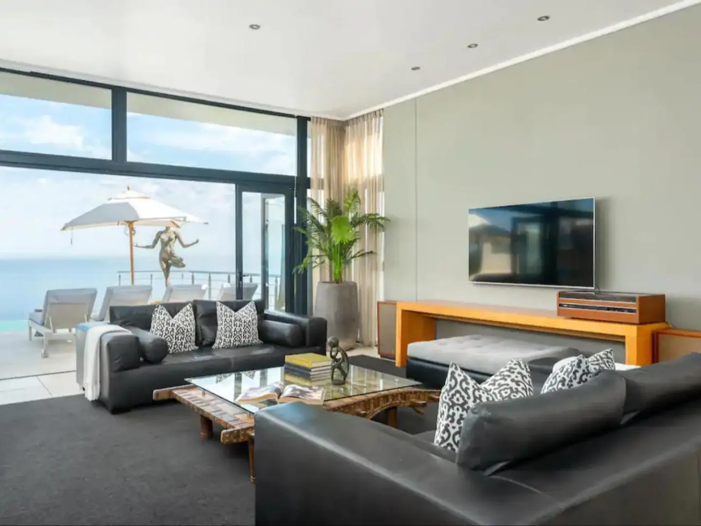 Guest house Capestays - Villa Infinity Cape Town