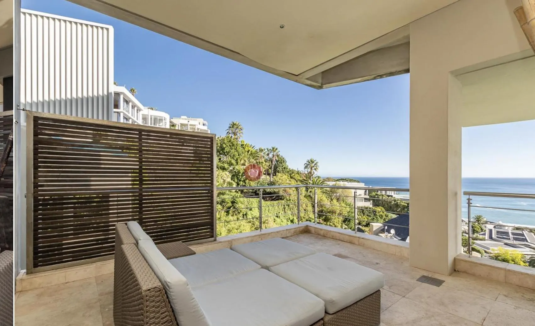 Guest house Capestays - Villa Infinity Cape Town
