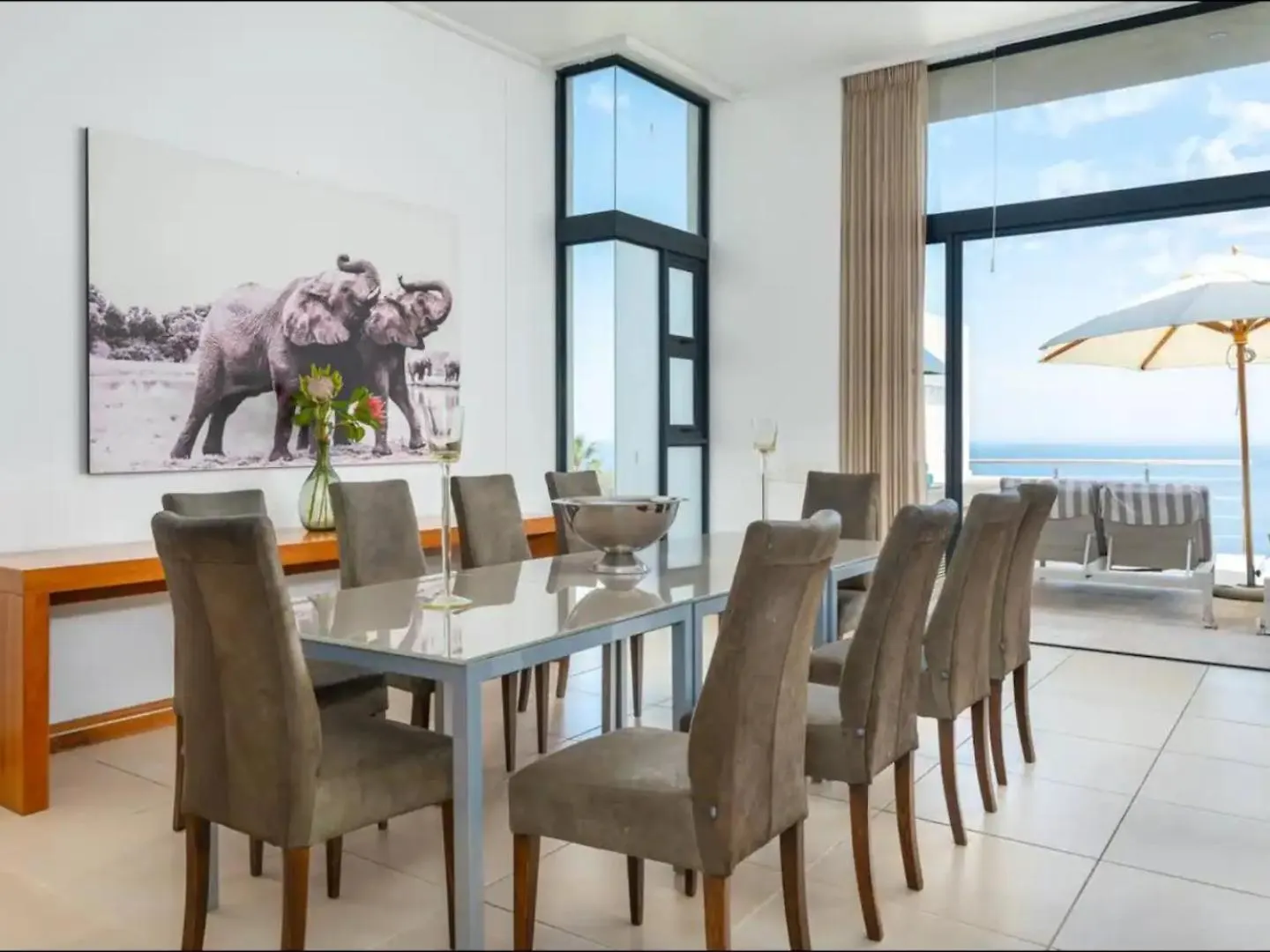 Capestays - Villa Infinity Cape Town Guest house